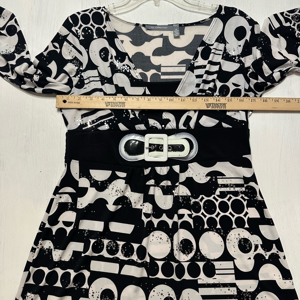 NY Collection Tunic Top M Black White Geometric Belted Empire Waist Retro Mod - Picture 4 of 9